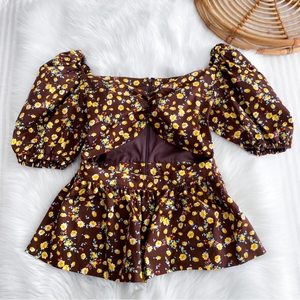 NWOT Autumn Adeigbo Bridgette Puff Sleeve Cut-Out Top Brown Yellow Floral - Picture 8 of 16